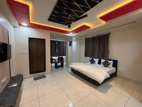 hotel shri ram legacy