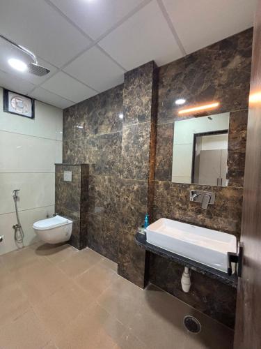hotel shri ram legacy
