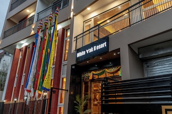 white yak resort