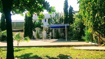 hotel aryana court bamburi