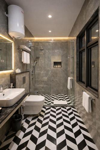 Narayana Grand Hotel,,3 star