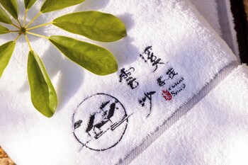 lijiang fog gallery hotel
