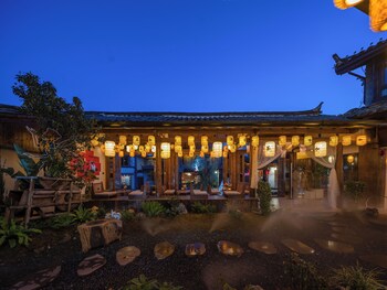 lijiang fog gallery hotel
