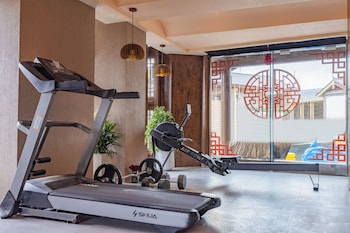 lijiang fog gallery hotel