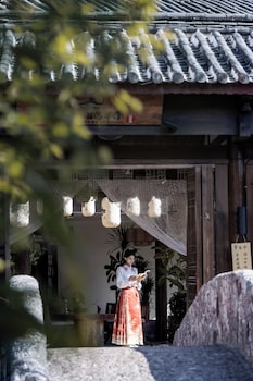 lijiang fog gallery hotel