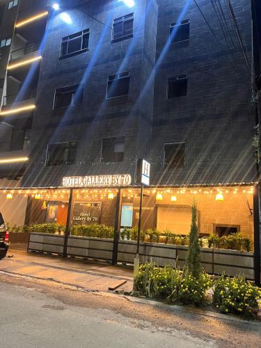 hotel gallery by 70