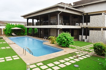village courtyard hotel