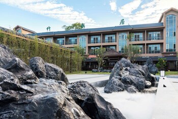zsz hot spring resort
