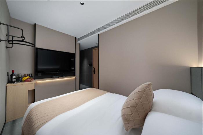 lofi hotel pazhou canton fair center