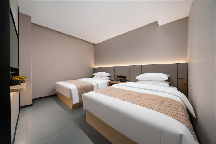 lofi hotel pazhou canton fair center