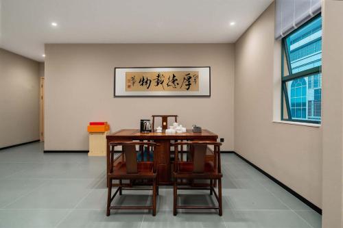 lofi hotel pazhou canton fair center