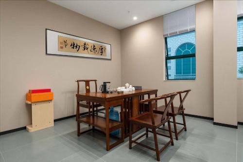 lofi hotel pazhou canton fair center