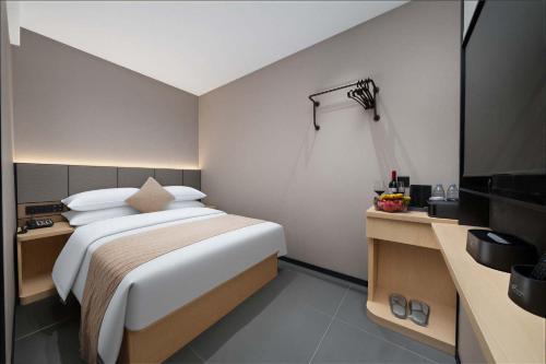lofi hotel pazhou canton fair center