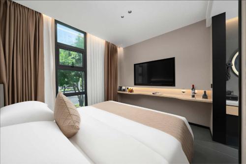 lofi hotel pazhou canton fair center