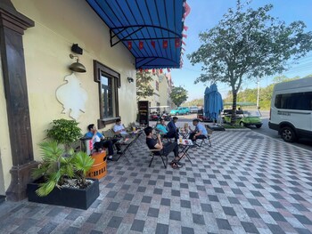 win house hotel