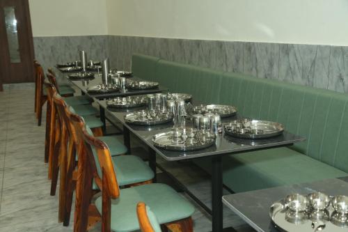 hotel akash palace