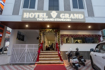 hotel v grand