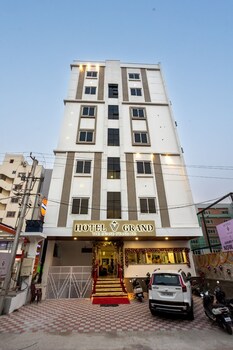 hotel v grand