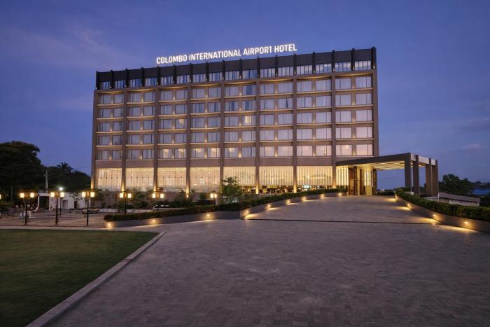 colombo international airport hotel
