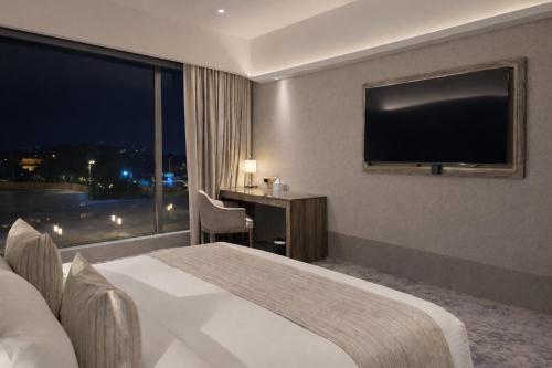 colombo international airport hotel