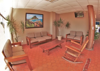 hotel las jacarandas