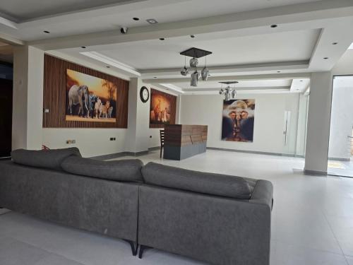 oloisiri namanga hotel