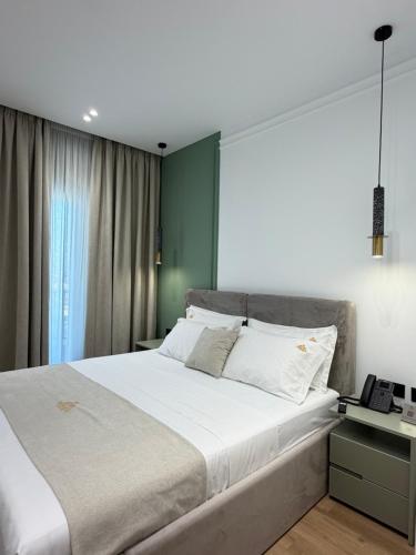 hotel monaco
