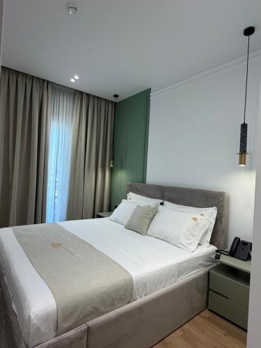 hotel monaco