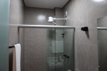 b hotel 888
