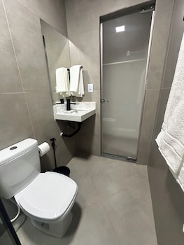 b hotel 888