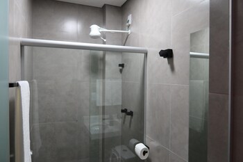 b hotel 888