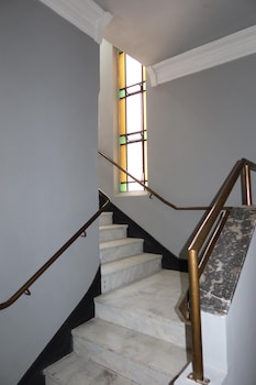 b hotel 888