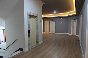 b hotel 888