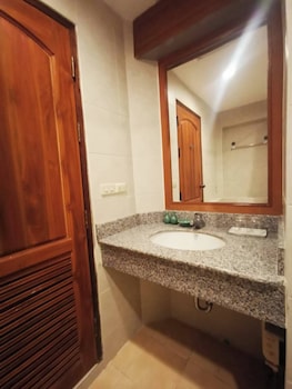 Lanna Oriental Maejo,,3 star