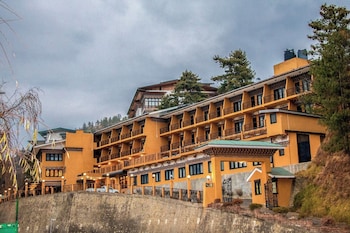 hotel riverview by tenzinlig