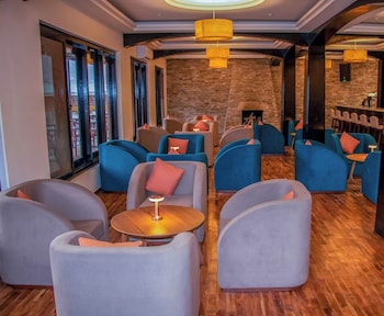 hotel riverview by tenzinlig