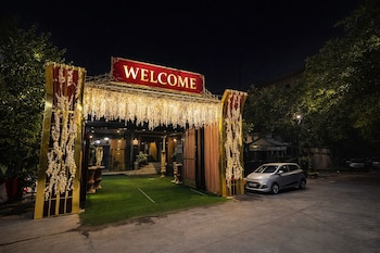 Kasa Stays Pitampura,,4 star