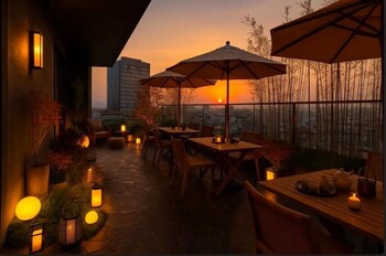 Chongqing Xanadu Moon Hotel,,3 star