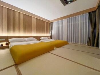 Chongqing Xanadu Moon Hotel,,3 star