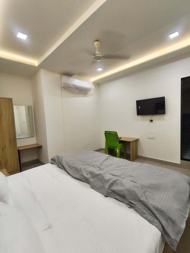 hotel the skyluxe