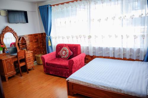 diamond suite dai nam hotel