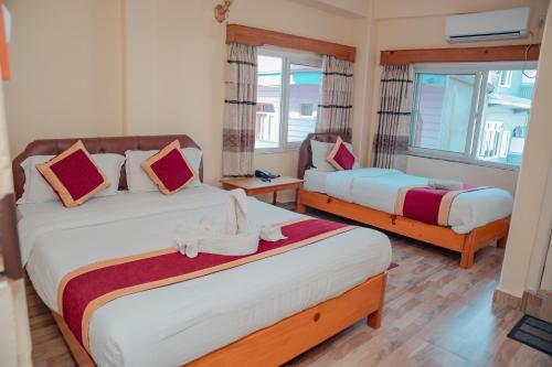 Hotel Kr Mandap,,3 star