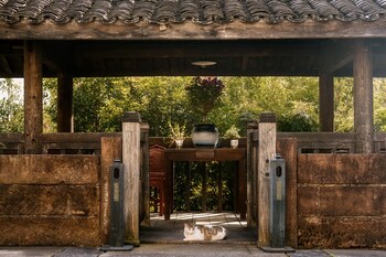 huizhou manor by tachuan resorts