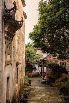 huizhou manor by tachuan resorts