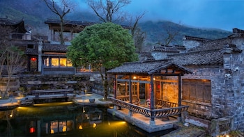 huizhou manor by tachuan resorts