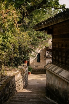huizhou manor by tachuan resorts
