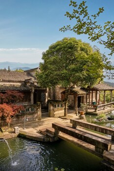 huizhou manor by tachuan resorts