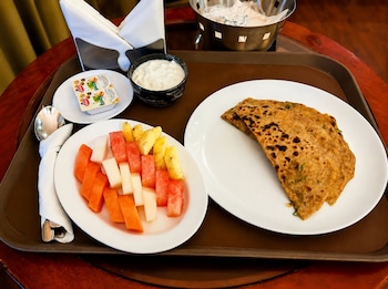 hotel city rise gwalior