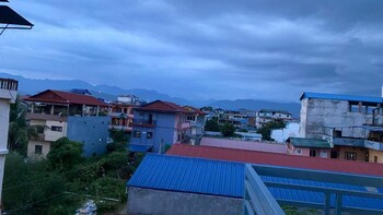 Chitwan Business Hotel,,3 star