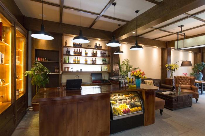 shangri la moon tibetan boutique hotel